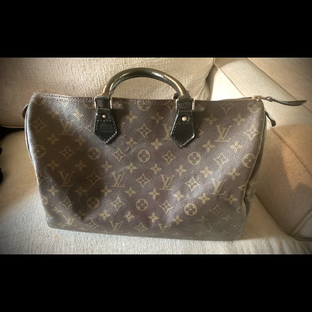 Authentic Louis Vuitton speedy 35!